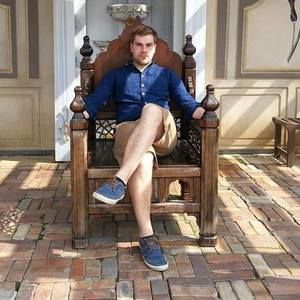 Meet your Posher, Kyle